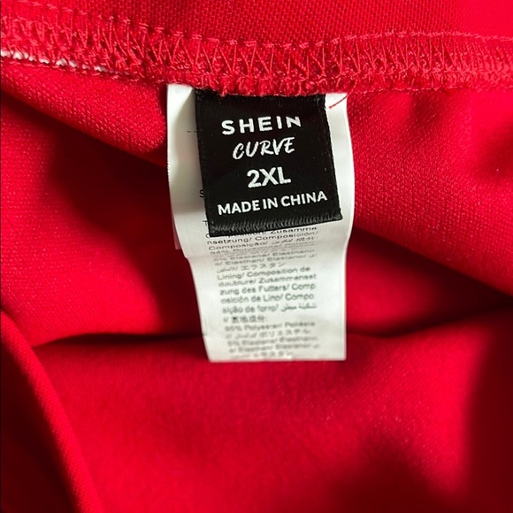 SHEIN Curve Red Two-Piece Set - Picture 4 of 10